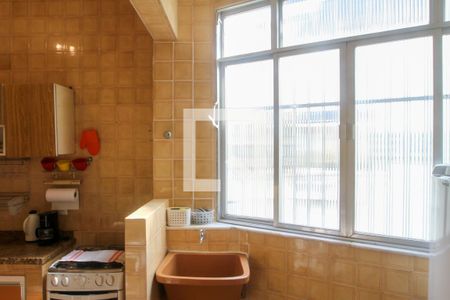 Apartamento à venda com 60m², 2 quartos e 1 vagaÁrea de Serviço