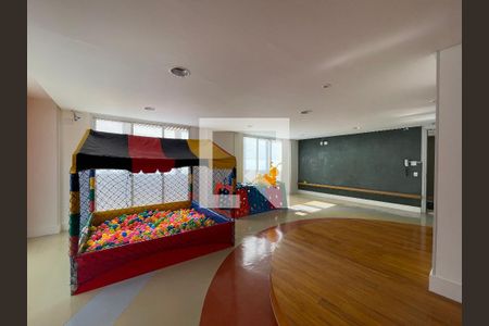 Apartamento à venda com 107m², 4 quartos e 2 vagasBrinquedoteca