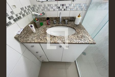 Apartamento à venda com 107m², 4 quartos e 2 vagasDetalhe do Banheiro da Suite