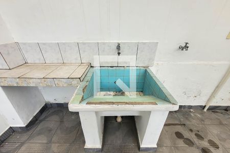 Casa à venda com 252m², 3 quartos e 4 vagas Casa à venda com 252m², 3 quartos e 4 vagasDetalhe da area de serviço