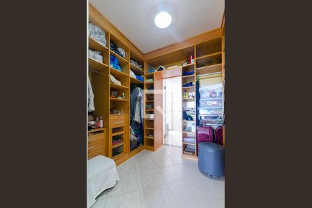 Apartamento para alugar com 305m², 4 quartos e 4 vagasCloset do quarto 3