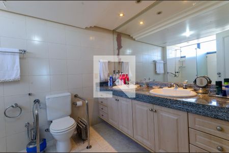 Apartamento para alugar com 305m², 4 quartos e 4 vagasBanheiro da Suíte 3