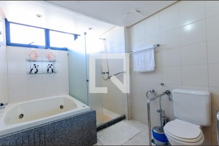 Apartamento para alugar com 305m², 4 quartos e 4 vagasBanheiro da Suíte 3