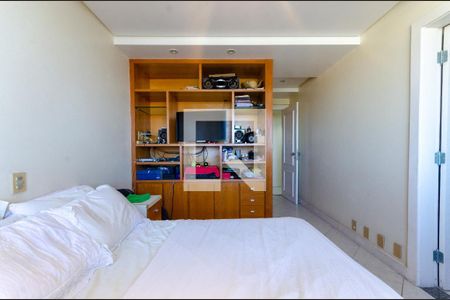 Apartamento para alugar com 305m², 4 quartos e 4 vagasQuarto 4 - Suíte