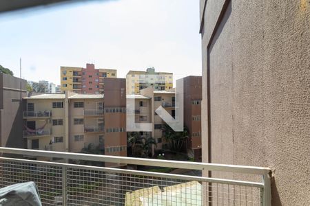 Sacada da Sala de apartamento para alugar com 2 quartos, 58m² em Setor dos Afonsos, Aparecida de Goiânia