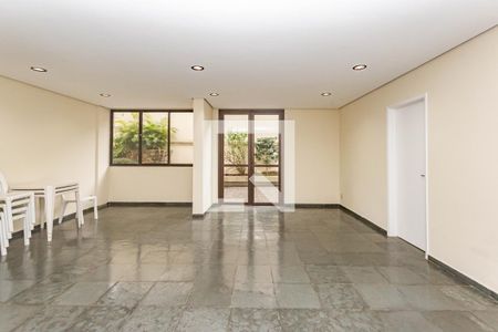 Apartamento à venda com 96m², 3 quartos e 2 vagas Apartamento à venda com 96m², 3 quartos e 2 vagasÁrea comum - Salão de festas
