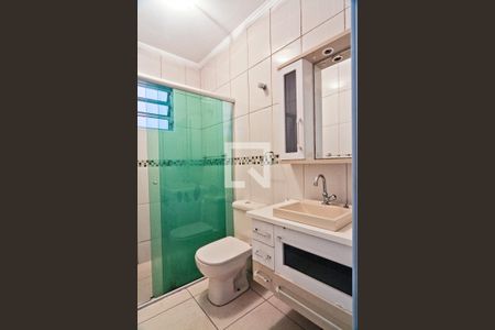 Casa à venda com 120m², 2 quartos e 2 vagasBanheiro