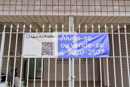 Casa à venda com 120m², 2 quartos e 2 vagasFachada