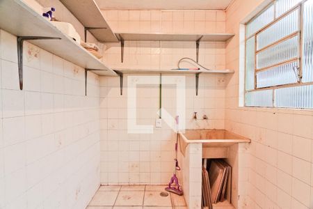 Casa à venda com 120m², 2 quartos e 2 vagasÁrea de Serviço