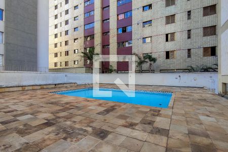 Apartamento para alugar com 80m², 2 quartos e 2 vagas Apartamento para alugar com 80m², 2 quartos e 2 vagasÁrea comum - Piscina