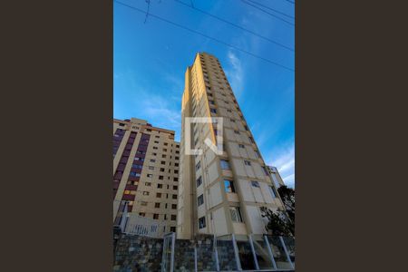 Apartamento para alugar com 80m², 2 quartos e 2 vagas Apartamento para alugar com 80m², 2 quartos e 2 vagasFachada