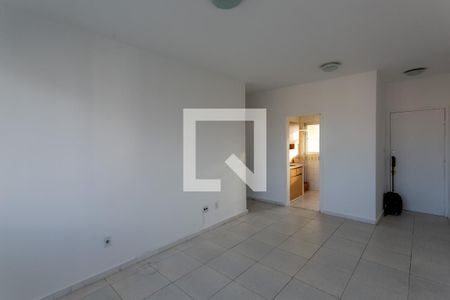 Sala de apartamento para alugar com 2 quartos, 80m² em Serra, Belo Horizonte