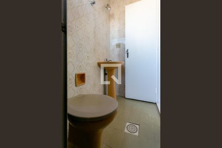 Apartamento para alugar com 80m², 2 quartos e 2 vagas Apartamento para alugar com 80m², 2 quartos e 2 vagasBanheiro da Suíte