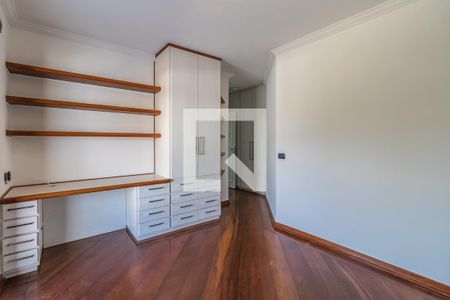 Casa de condomínio à venda com 420m², 6 quartos e 1 vagaSuíte 4