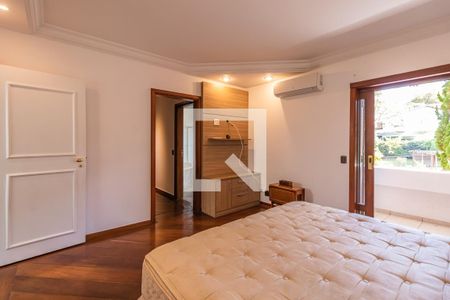 Casa de condomínio à venda com 420m², 6 quartos e 1 vagaSuíte 3