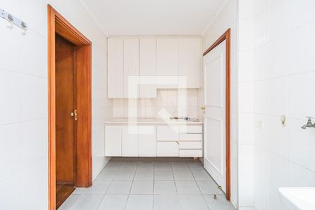 Casa de condomínio à venda com 420m², 6 quartos e 1 vagaÁrea de Serviço