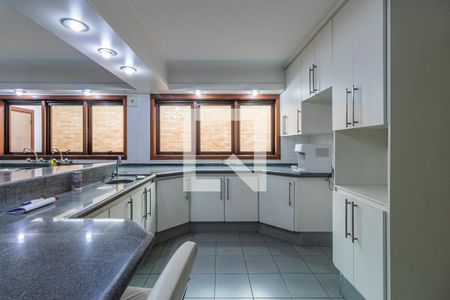 Casa de condomínio à venda com 420m², 6 quartos e 1 vagaCozinha