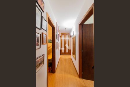 Apartamento à venda com 126m², 3 quartos e 1 vagaCorredor