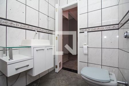 Casa para alugar com 250m², 2 quartos e sem vagaBanheiro 