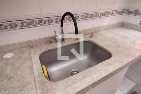 Casa para alugar com 250m², 2 quartos e sem vagaCozinha 