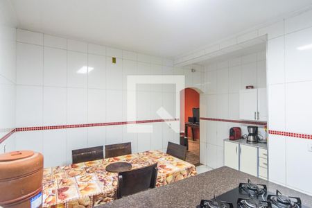 Casa à venda com 140m², 3 quartos e 2 vagasCozinha
