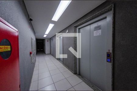 Apartamento para alugar com 54m², 2 quartos e 1 vaga Apartamento para alugar com 54m², 2 quartos e 1 vagaCorredor