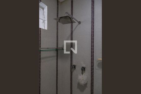 Apartamento à venda com 266m², 4 quartos e 2 vagas Apartamento à venda com 266m², 4 quartos e 2 vagasBanheiro da Suite