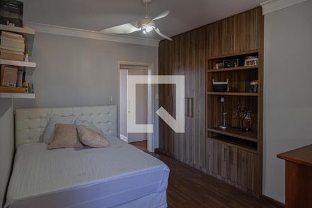Apartamento à venda com 266m², 4 quartos e 2 vagas Apartamento à venda com 266m², 4 quartos e 2 vagasQuarto 3 - Suíte