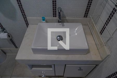 Apartamento à venda com 266m², 4 quartos e 2 vagas Apartamento à venda com 266m², 4 quartos e 2 vagasBanheiro da Suite