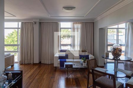 Apartamento à venda com 266m², 4 quartos e 2 vagas Apartamento à venda com 266m², 4 quartos e 2 vagasSala