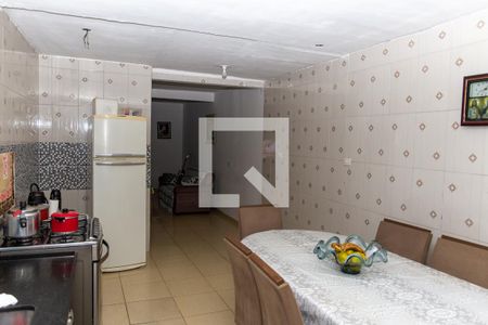 Casa à venda com 300m², 4 quartos e 2 vagasCozinha