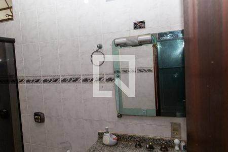 Casa à venda com 300m², 4 quartos e 2 vagasBanheiro Social