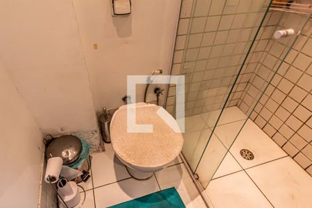 Banheiro de apartamento à venda com 1 quarto, 33m² em República, São Paulo
