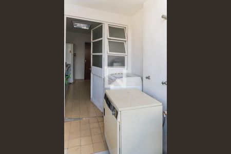 Apartamento para alugar com 70m², 2 quartos e 1 vaga Apartamento para alugar com 70m², 2 quartos e 1 vagaLavanderia
