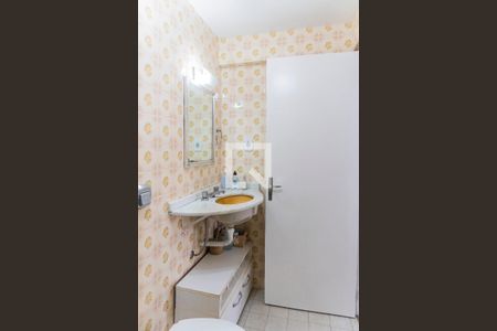 Apartamento para alugar com 70m², 2 quartos e 1 vaga Apartamento para alugar com 70m², 2 quartos e 1 vagaBanheiro