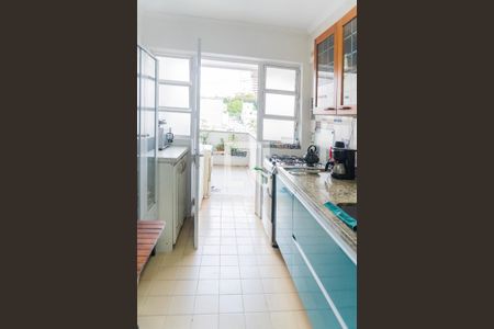 Apartamento para alugar com 70m², 2 quartos e 1 vaga Apartamento para alugar com 70m², 2 quartos e 1 vagaCozinha