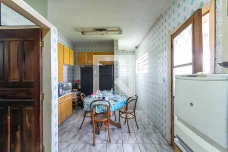 Casa para alugar com 250m², 4 quartos e 4 vagas Casa para alugar com 250m², 4 quartos e 4 vagasCozinha