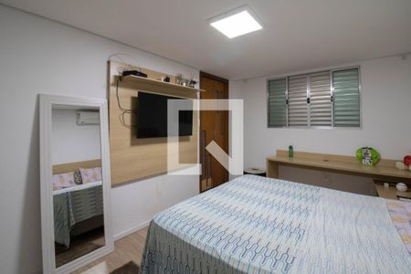 Quarto 1 de casa para alugar com 2 quartos, 700m² em Vila Adelaide Perella, Guarulhos