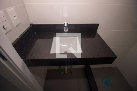 Apartamento à venda com 74m², 2 quartos e 1 vagaBanheiro da Suíte