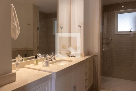 Apartamento para alugar com 260m², 2 quartos e 2 vagasBanheiro da Suíte 2