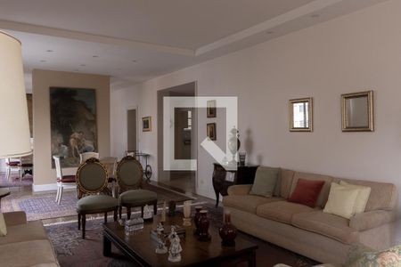 Sala de apartamento para alugar com 2 quartos, 260m² em Cerqueira César, São Paulo