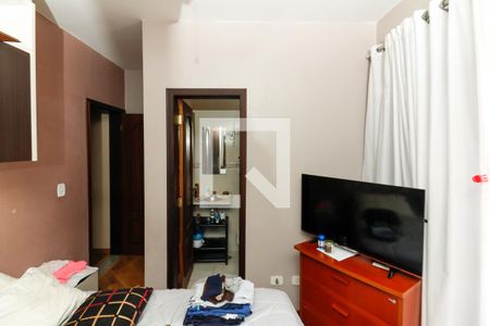 Suíte de casa para alugar com 3 quartos, 121m² em Vila Prado, São Paulo