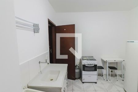 Studio - Quarto / Cozinha / Lavanderia de kitnet/studio para alugar com 1 quarto, 12m² em Vila Gomes, São Paulo