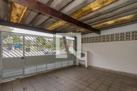 Casa à venda com 200m², 3 quartos e 2 vagas Casa à venda com 200m², 3 quartos e 2 vagasGaragem