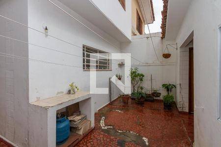 Casa à venda com 200m², 3 quartos e 2 vagas Casa à venda com 200m², 3 quartos e 2 vagasQuintal