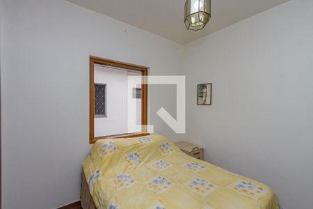 Casa à venda com 200m², 3 quartos e 2 vagas Casa à venda com 200m², 3 quartos e 2 vagasQuarto 3