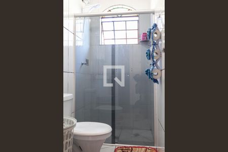 Casa à venda com 177m², 4 quartos e 2 vagasBanheiro da suíte 