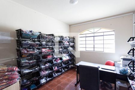 Quarto 1  de casa à venda com 4 quartos, 177m² em Céu Azul, Belo Horizonte