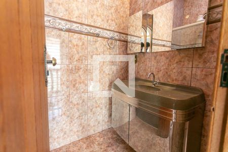 Casa para alugar com 200m², 4 quartos e 3 vagas Casa para alugar com 200m², 4 quartos e 3 vagasBanheiro 2