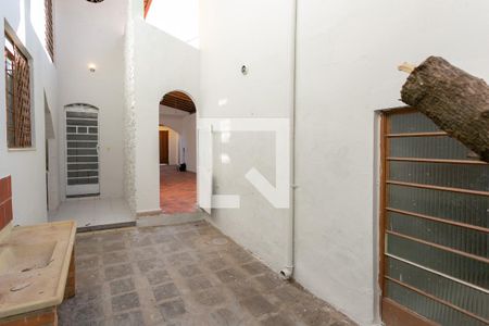 Casa para alugar com 200m², 4 quartos e 3 vagas Casa para alugar com 200m², 4 quartos e 3 vagasÁrea de Serviço